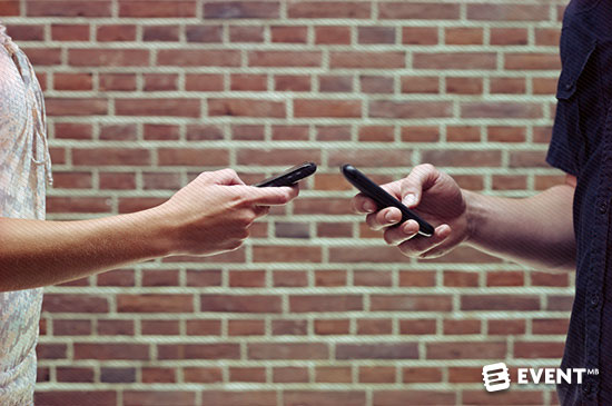 5 Ways Venues Can Benefit From Facebook Bluetooth Beacons