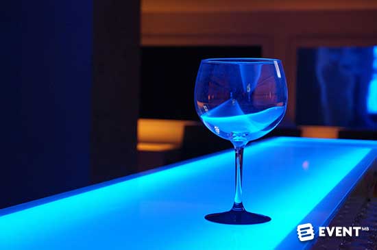 8 Ways to Jazz up Your Evening Reception Events