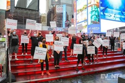 ‘Red Light’ Demonstrations Unite an Events Industry in Need of Emergency Funding